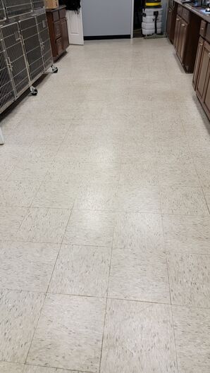 Before & After Commercial Floor Stip & Wax in Powder Springs, GA (5)